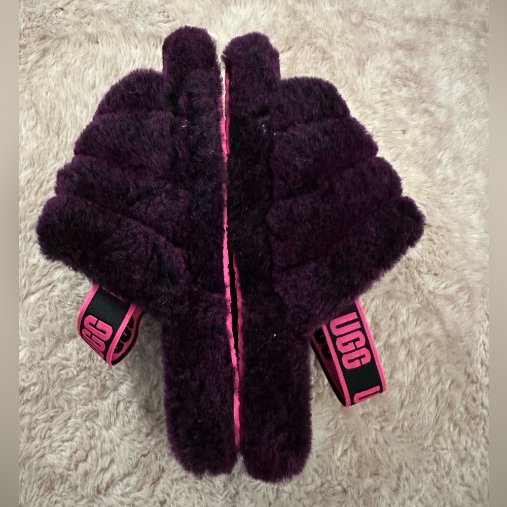 UGG Slides - Picture 3 of 6